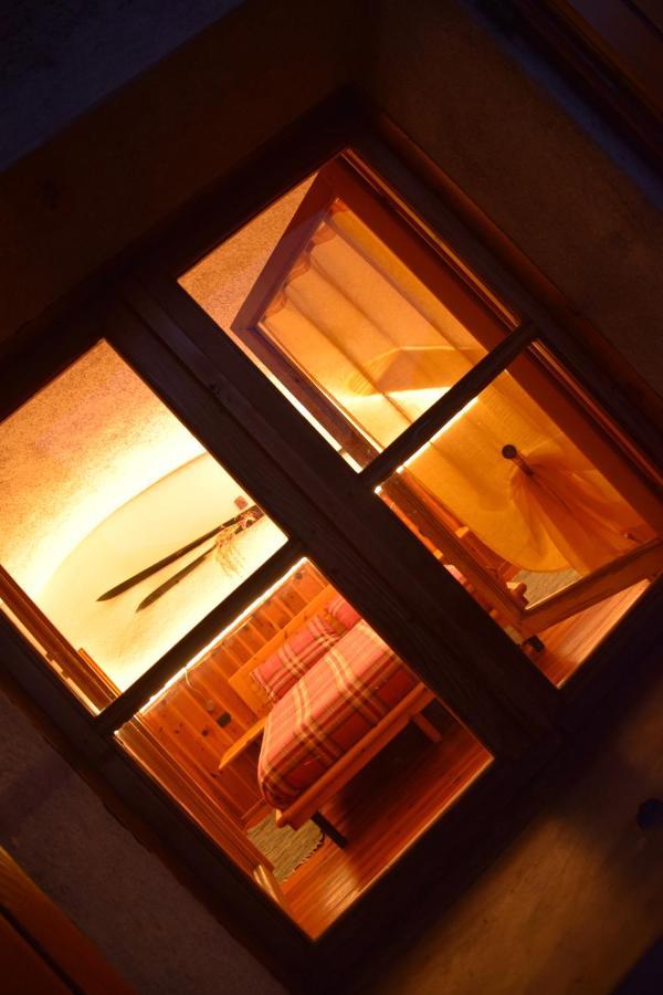 Casa Felice Apartment วัลดีเดนโตร ภายนอก รูปภาพ