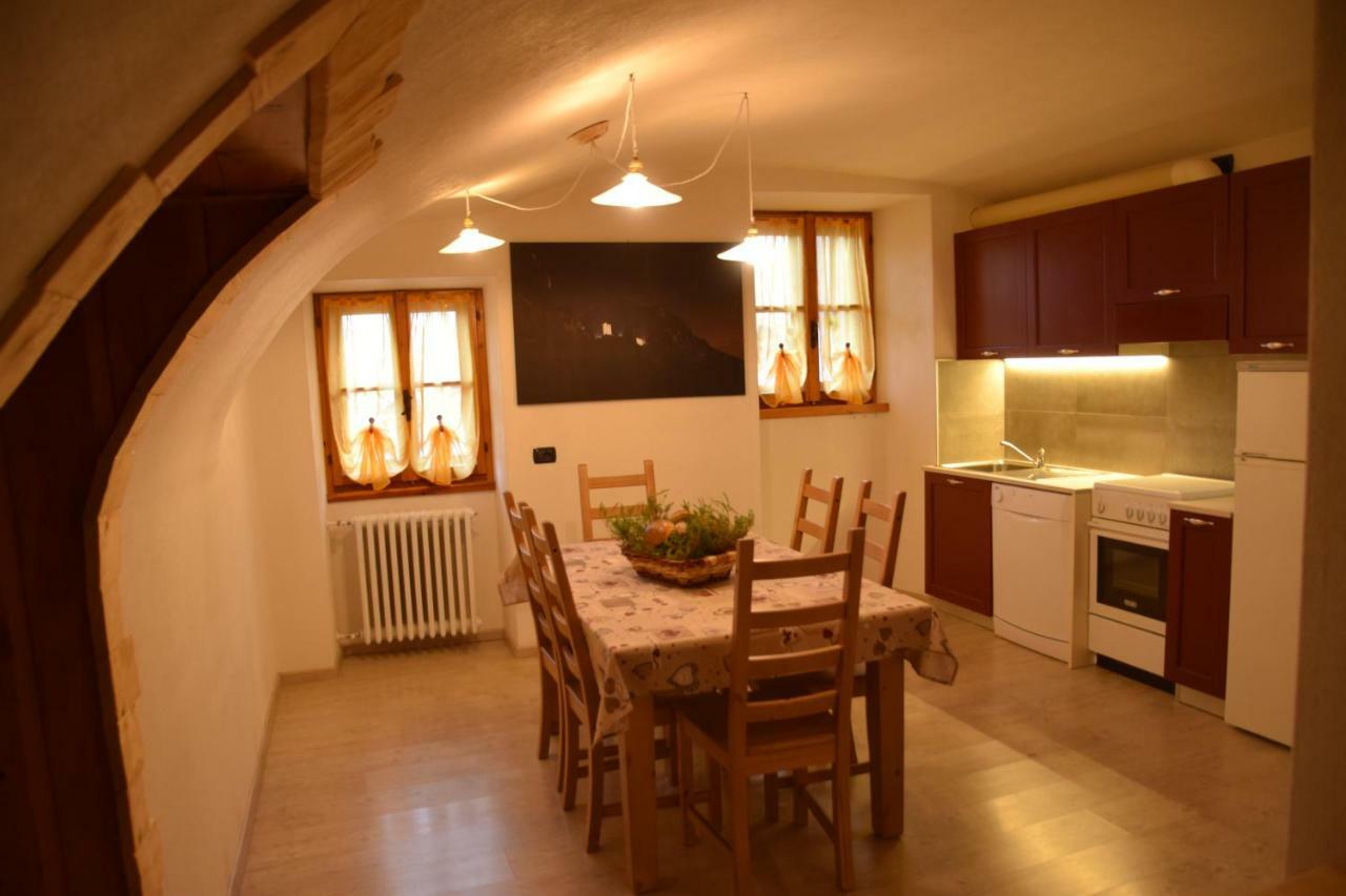Casa Felice Apartment วัลดีเดนโตร ภายนอก รูปภาพ